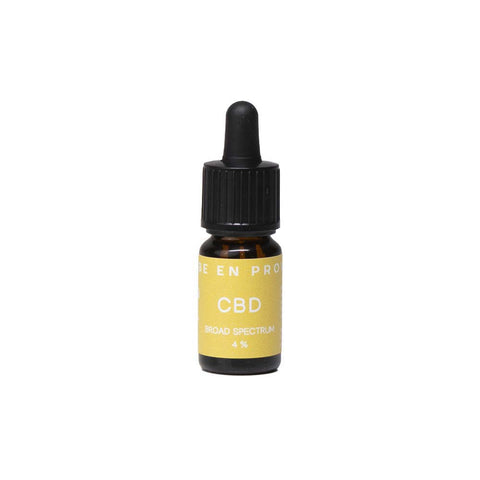 Huile CBD 4 % pour animaux broad spectrum flacon 10 ml L’Herbe en Provence issue de chanvre cultivé en France